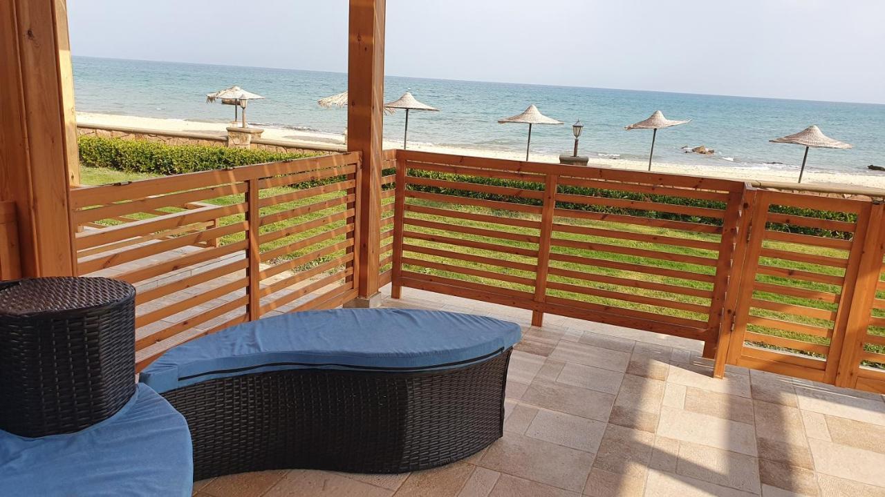 Breathtaking Luxury & Spacious 2-Bedroom 1St Row Direct Seaview At Stella Sea View Sokhna アインソフナ エクステリア 写真