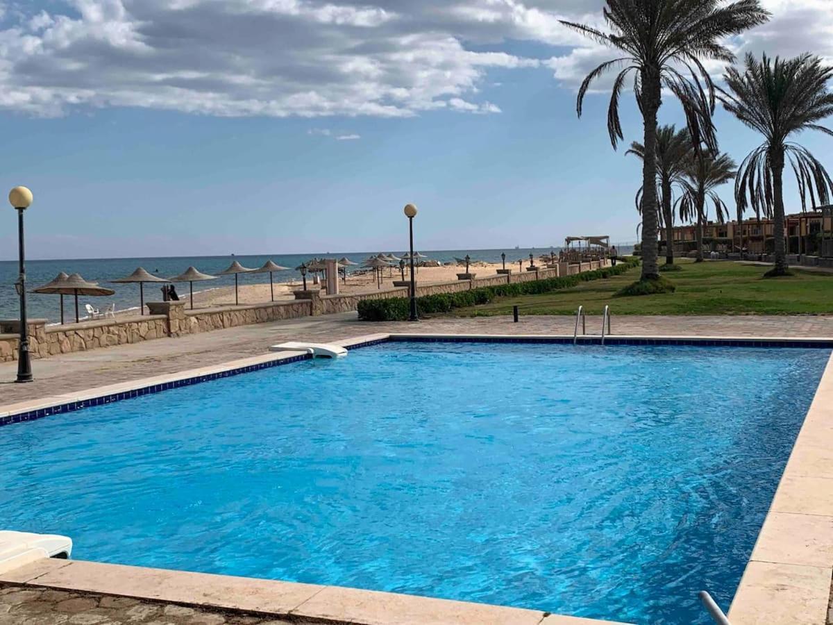 Breathtaking Luxury & Spacious Family 2-Bed 1St Row Seaview At Stella Seaview Sokhna アインソフナ エクステリア 写真